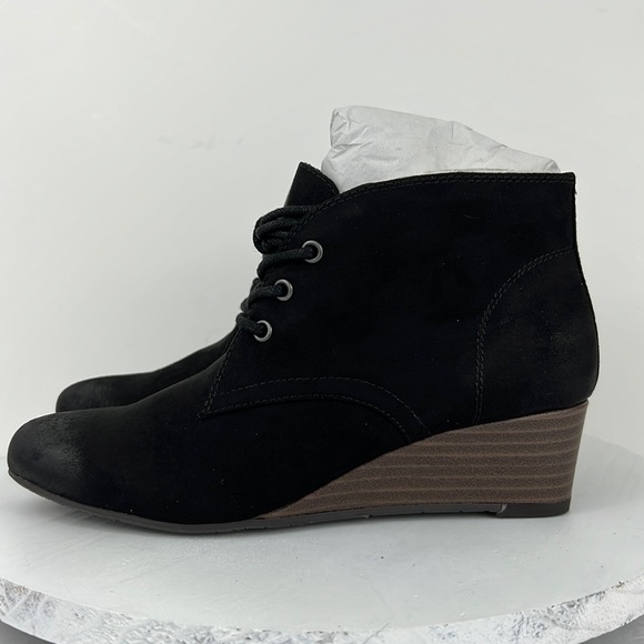 Melrose Ave Los Angeles Whats The Scoop 100% Vegan Suede NWOB Size 6 - Picture 1 of 8